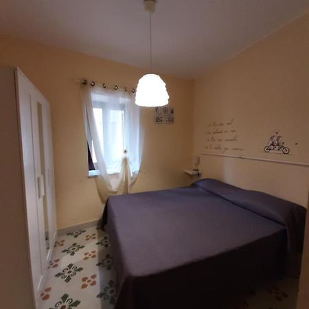 Perla Marina Apartment Чефалу Екстериор снимка