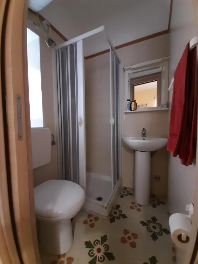 Perla Marina Apartment Чефалу Екстериор снимка