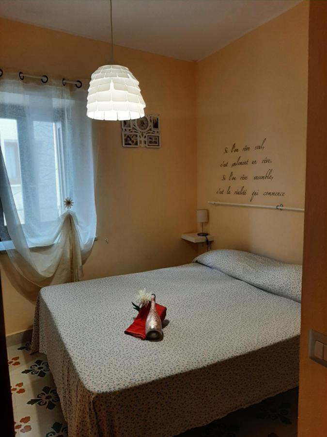 Perla Marina Apartment Чефалу Екстериор снимка