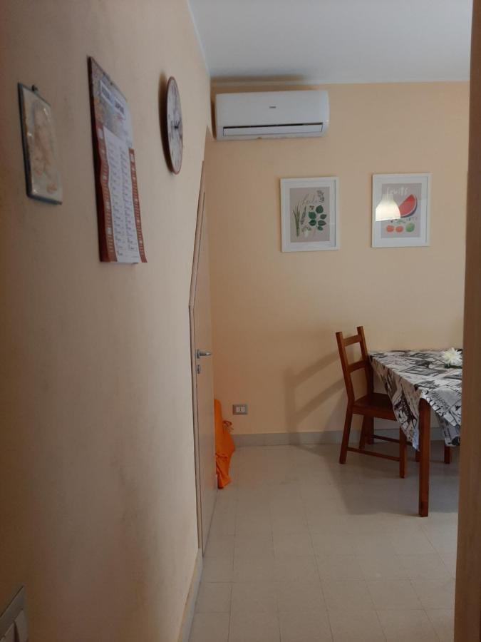 Perla Marina Apartment Чефалу Екстериор снимка