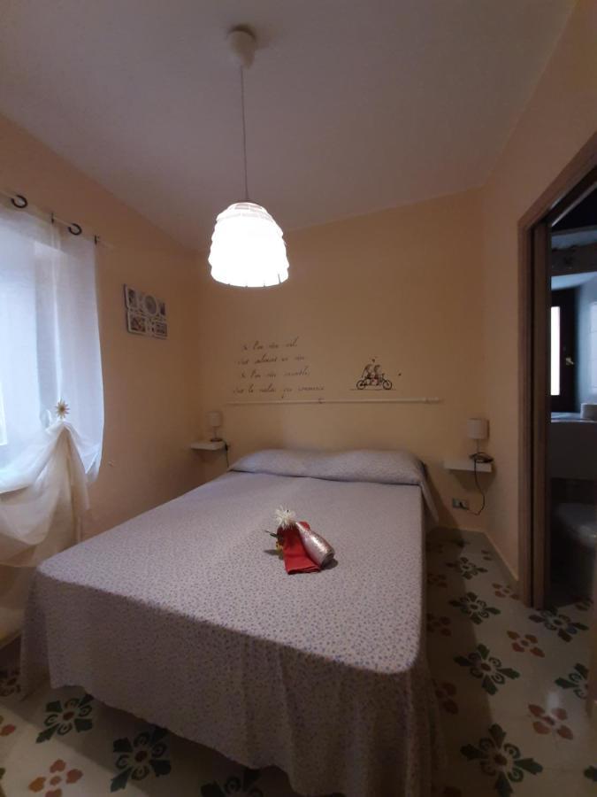 Perla Marina Apartment Чефалу Екстериор снимка