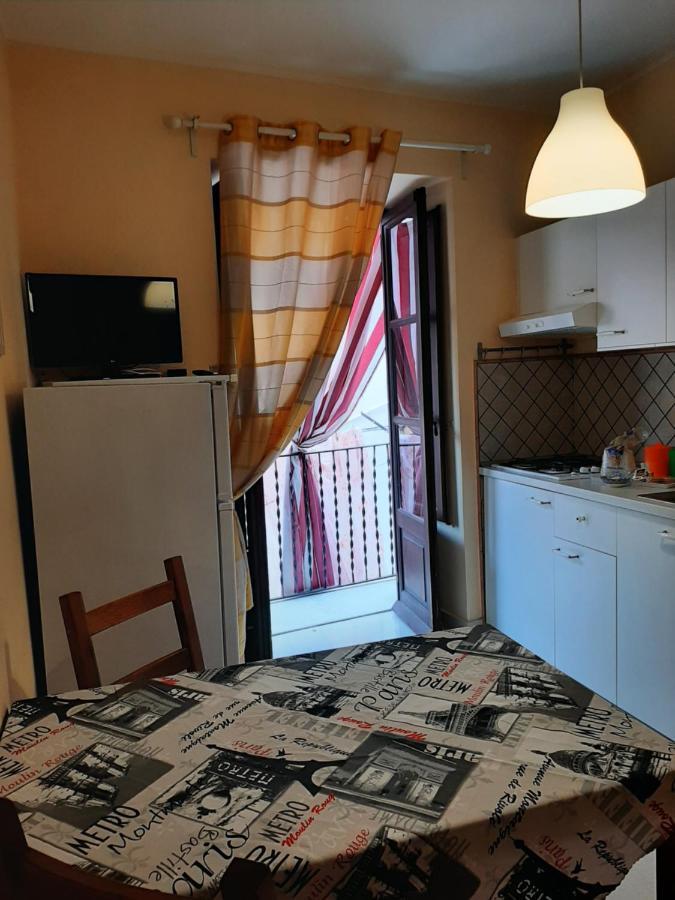 Perla Marina Apartment Чефалу Екстериор снимка