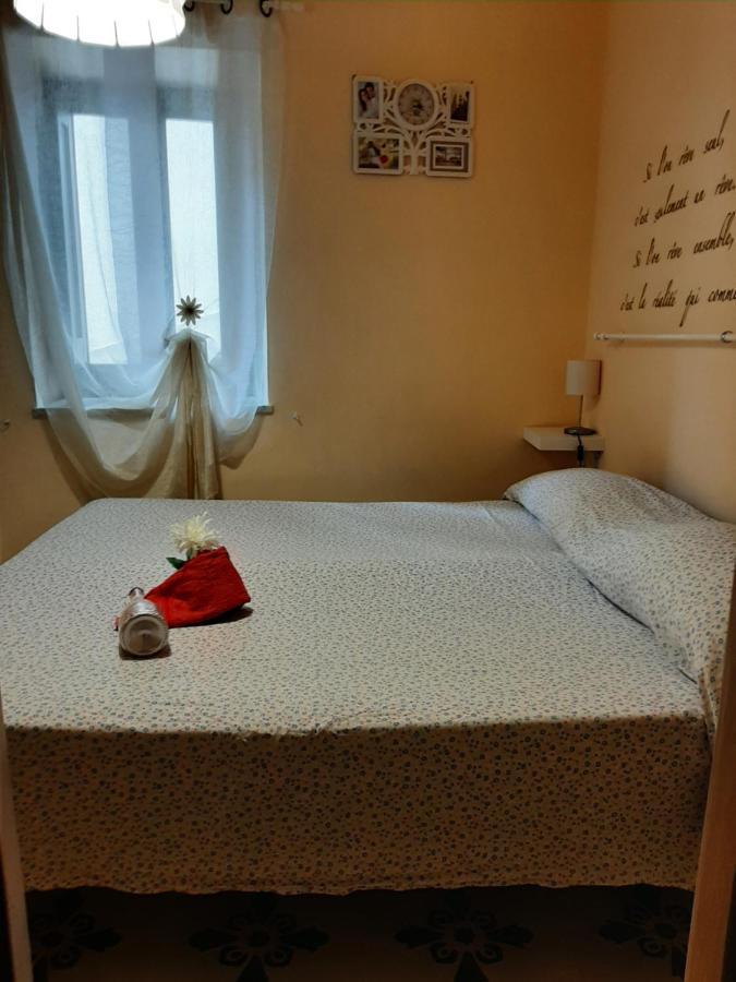 Perla Marina Apartment Чефалу Екстериор снимка