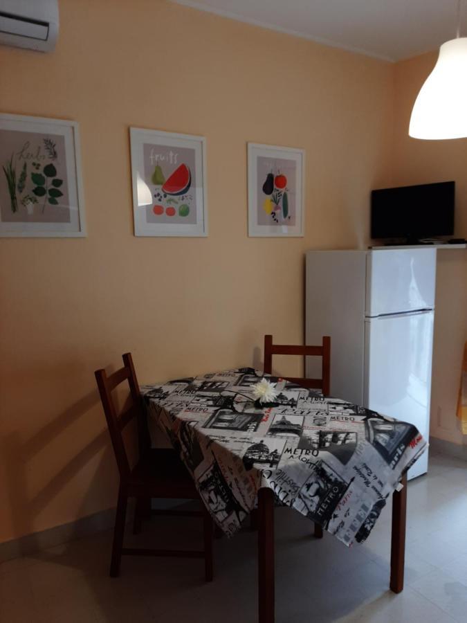 Perla Marina Apartment Чефалу Екстериор снимка
